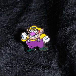 Wario from Mario Enamel Pinback Pin - Rare Pose